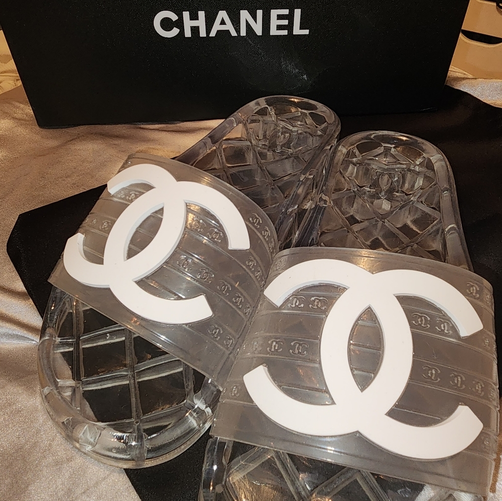 Chanel Pool Slides - Picture 2 of 2